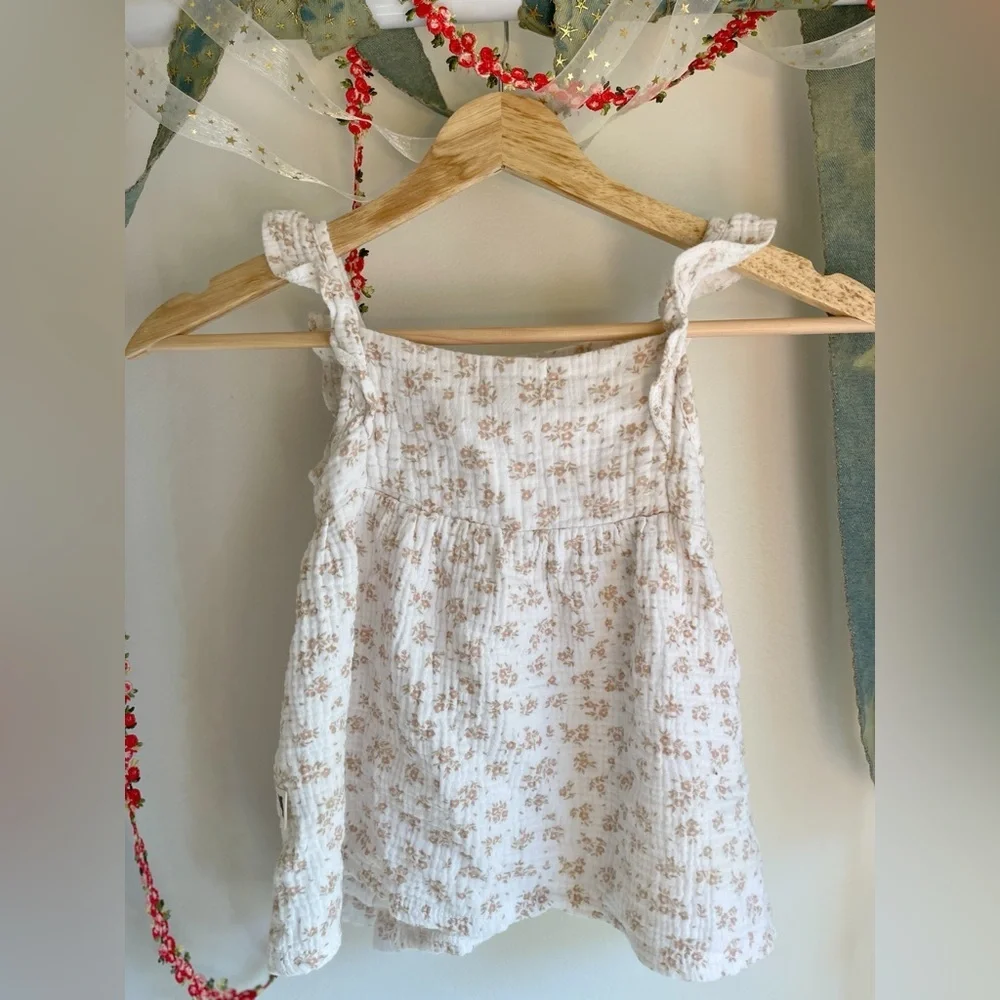 ✨ Rabbit + Bear by Emily & Oliver Floral Button Dress (3T)